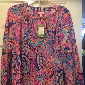 ******NWT Elsa Top******